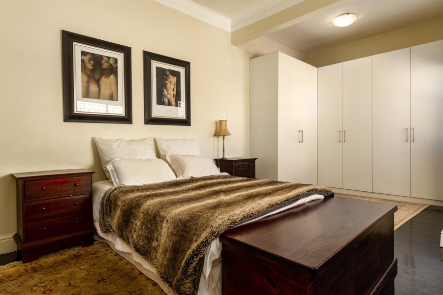 To Let 3 Bedroom Property for Rent in Sea Point Western Cape